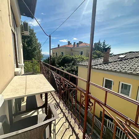 Retro 78m2 Apartmán Opatija