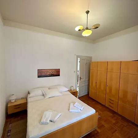 Apartman Retro 78m2 Abbázia