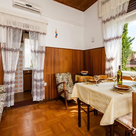 Apartman Retro 78m2 *